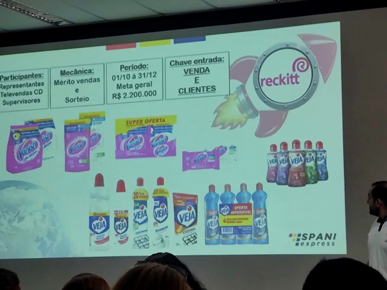 Fotografia da apresentação: Reckitt